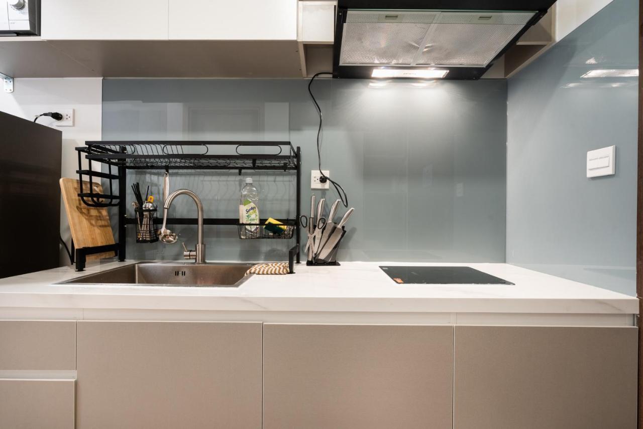 Mayla Saigon Downtown Apartment Хошимин Екстериор снимка