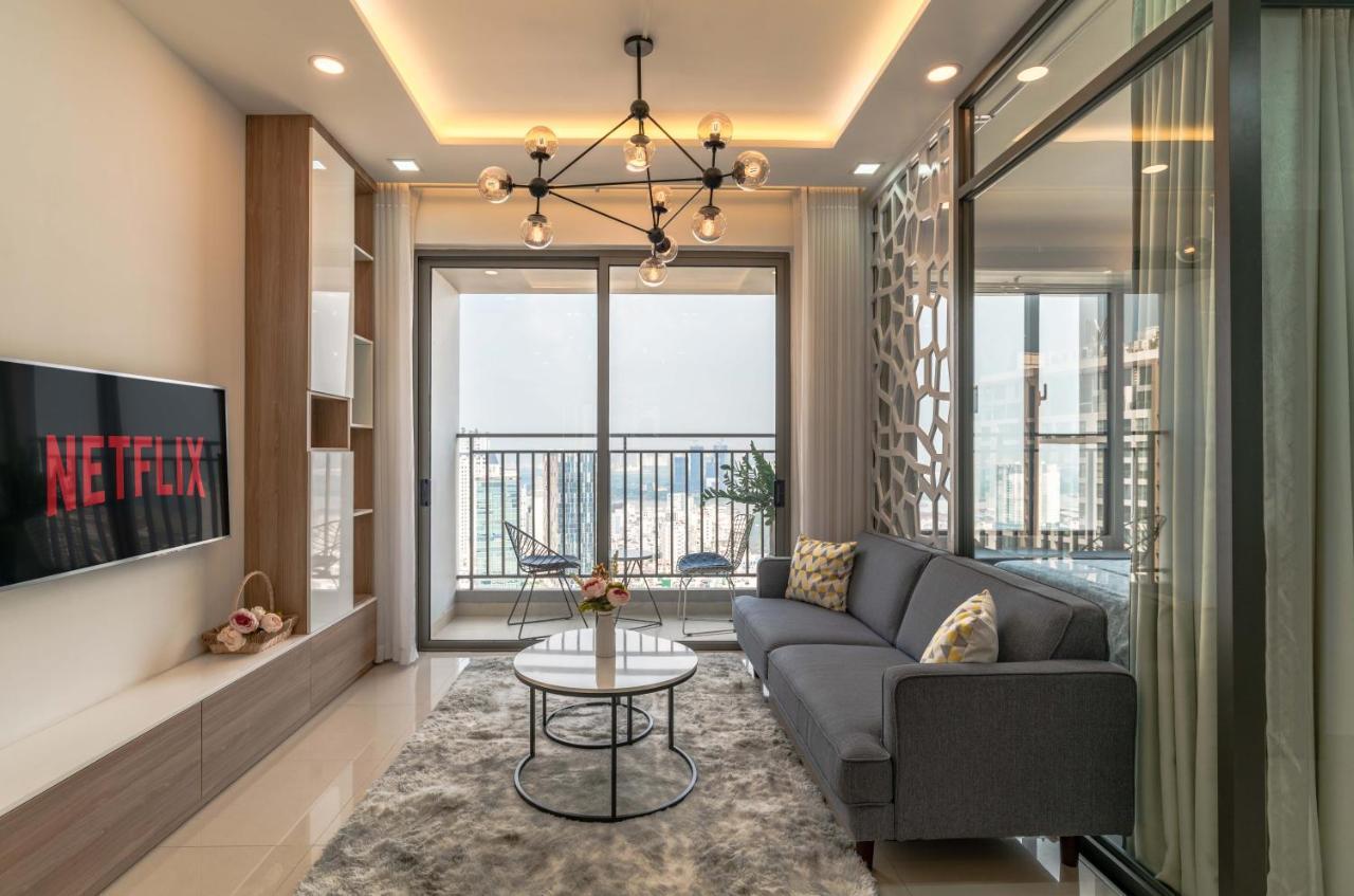 Mayla Saigon Downtown Apartment Хошимин Екстериор снимка